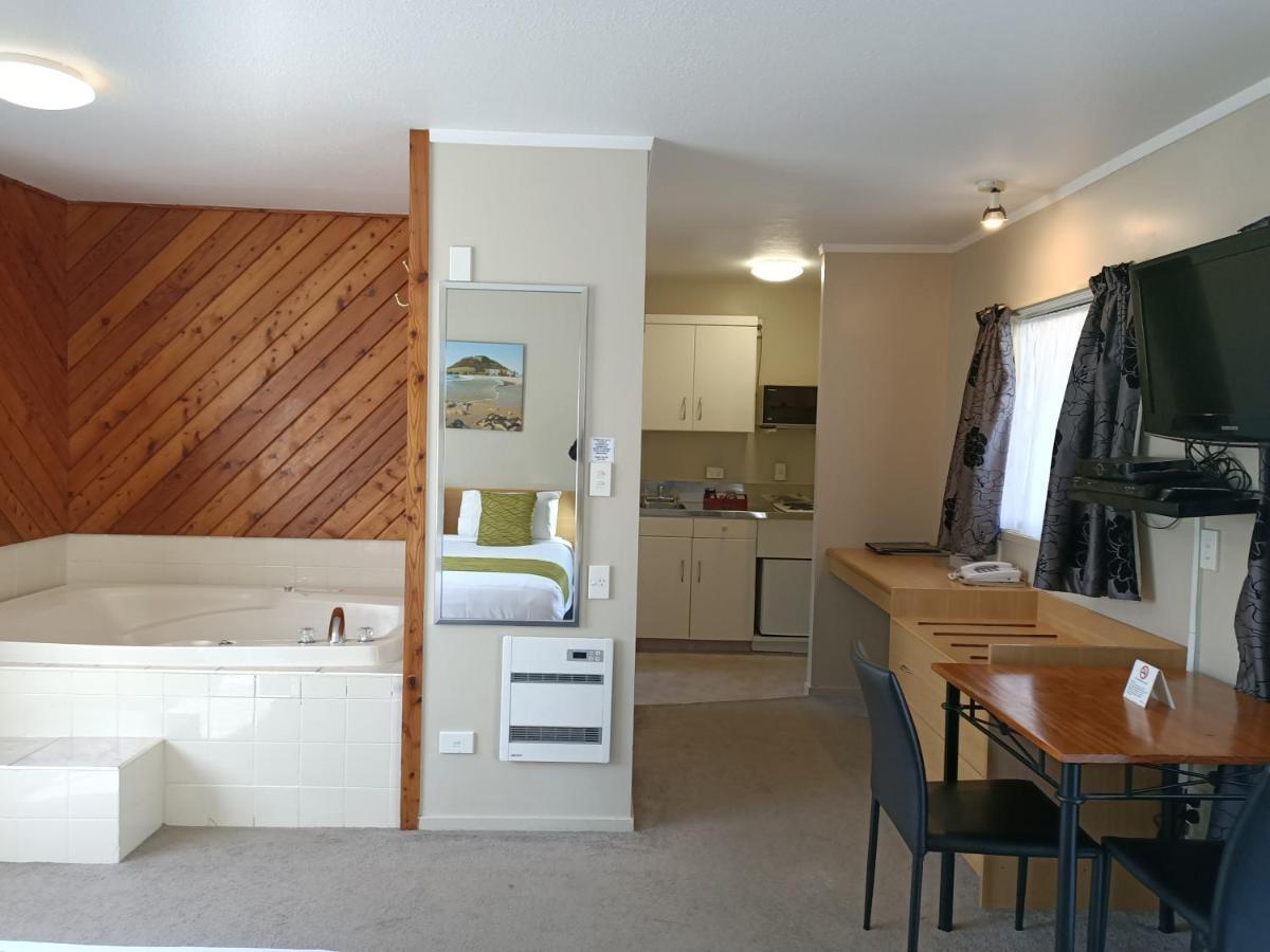 Asure Macy'S Motor Inn Tauranga Buitenkant foto